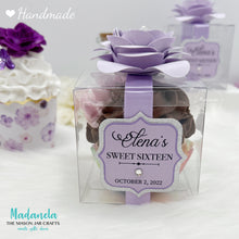 Cargar imagen en el visor de la galería, 3x3 Inches Personalized Flower Clear Party Favor Box For Weddings, Quinceanera, Sweet Sixteen Gifts