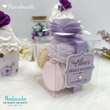 Cargar imagen en el visor de la galería, 3x3 Inches Personalized Flower Clear Party Favor Box For Weddings, Quinceanera, Sweet Sixteen Gifts