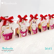 Cargar imagen en el visor de la galería, Valentine's Day Gifts, Ferrero Chocolate Party Favor, Valentine's Chocolates Set of 5