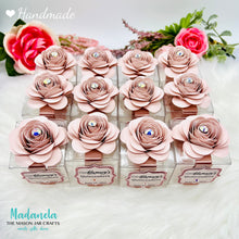 Cargar imagen en el visor de la galería, Elegant Rose on Acetate Box Party Favors, Wedding Favor, Quinceañera Favors – Perfect for Any Occasion