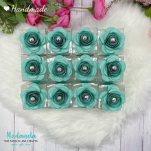 Cargar imagen en el visor de la galería, Elegant Rose on Acetate Box Party Favors, Wedding Favor, Quinceañera Favors – Perfect for Any Occasion