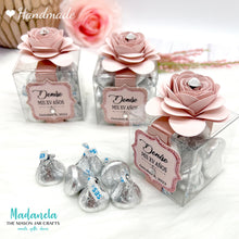 Cargar imagen en el visor de la galería, Elegant Rose on Acetate Box Party Favors, Wedding Favor, Quinceañera Favors – Perfect for Any Occasion